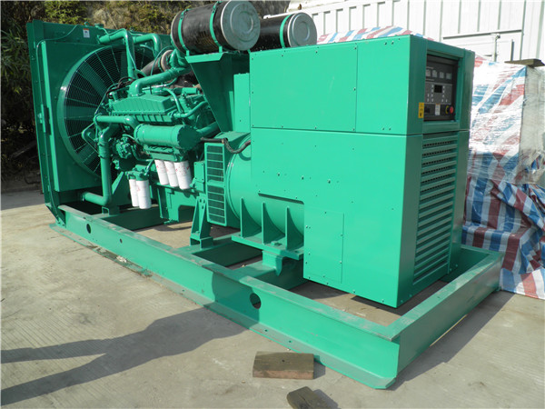 岳池出租发电机 发电机组厂家：柴油发电机组的控制屏的作用是什么？