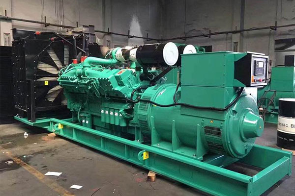 岳池温度对电压测量结果的具体影响程度是多少？