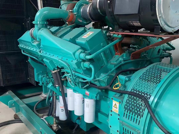 岳池更换100kW柴油发电机组机油时，需要注意哪些事项？